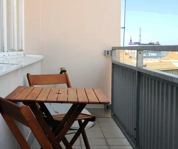 Panorama Castle With Terrace プラハ